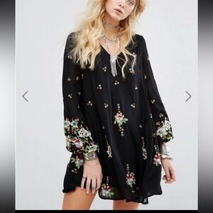 Free People Oxford Embroidered Mini Dress Retail $128 Black Floral